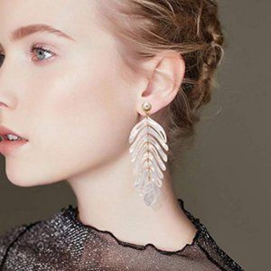 Acrylic Leaf Earrings (White)